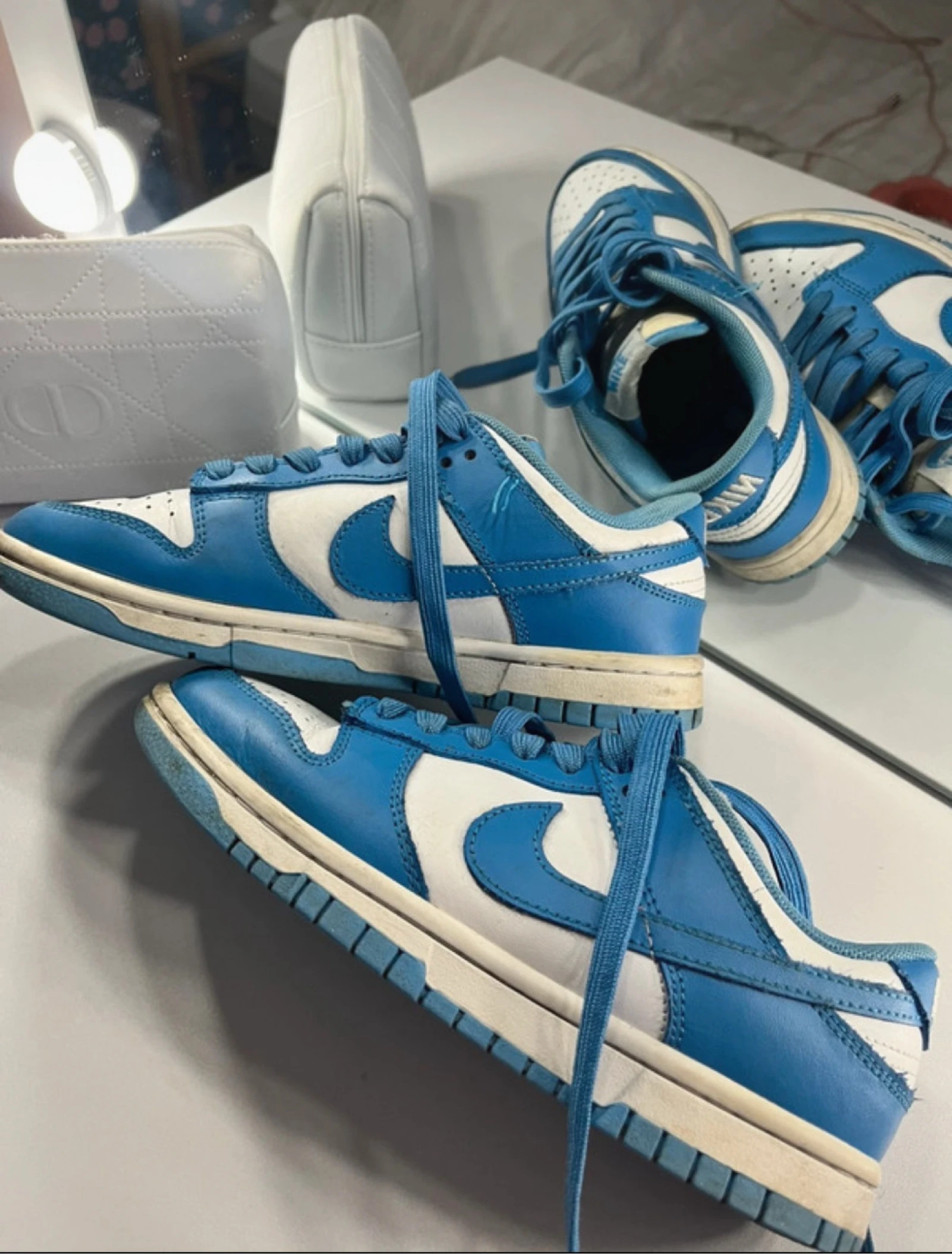 Nike bleue